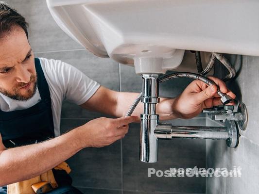 Idraulico cerca lavoro